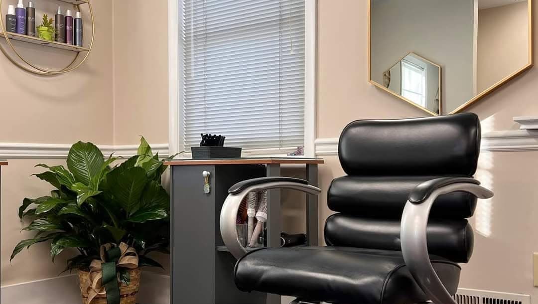 Renewal Salon interior